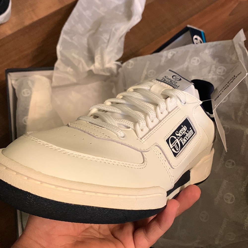 The New Young Line Sneaker is an authentic reissue of
the iconic mid-80s.